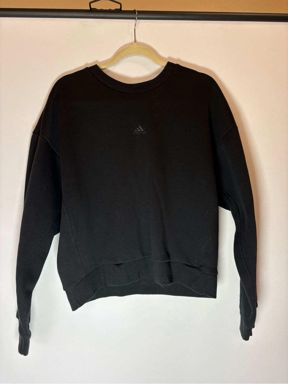 adidas Black Crewneck cropped Sweatshirt